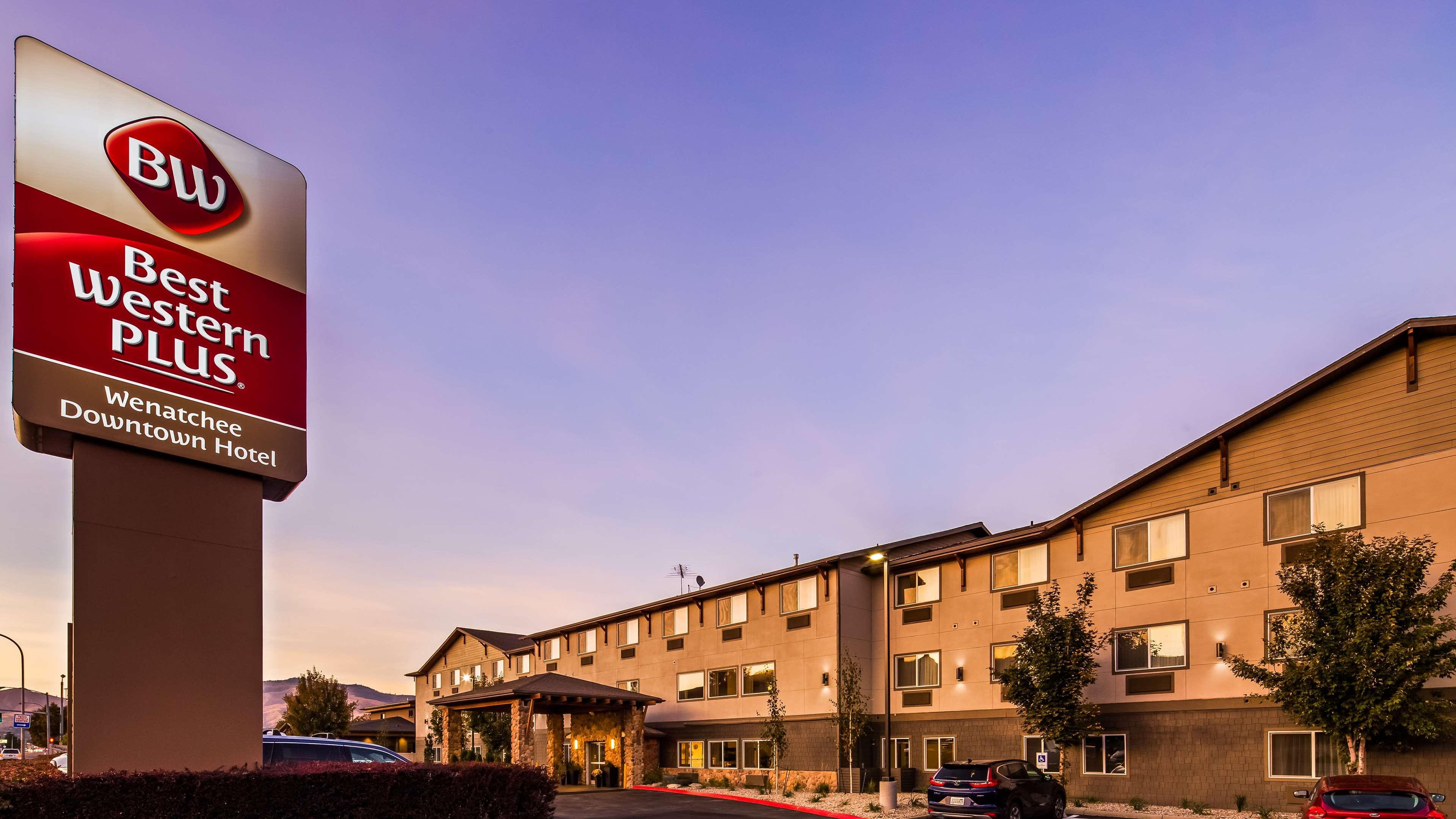 Best Western Plus Wenatchee Downtown Hotel Extérieur photo