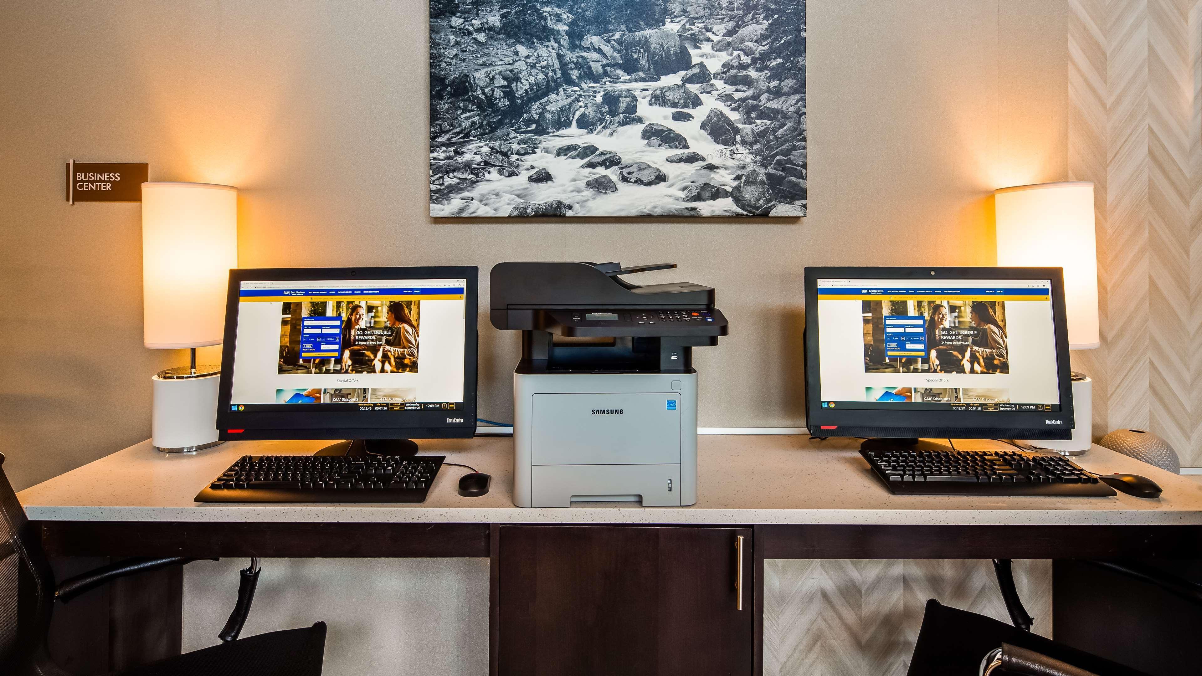 Best Western Plus Wenatchee Downtown Hotel Extérieur photo