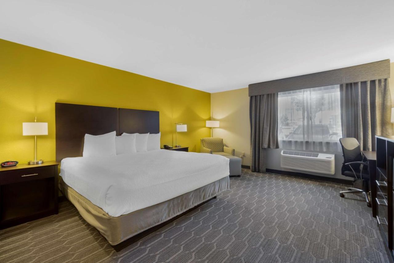Best Western Plus Wenatchee Downtown Hotel Extérieur photo